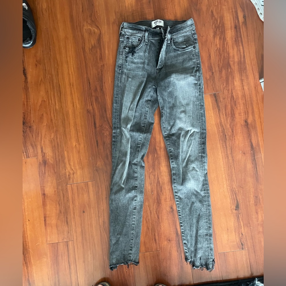 AGOLDE Black/Grey Skinny Jeans w/ a Cutoff